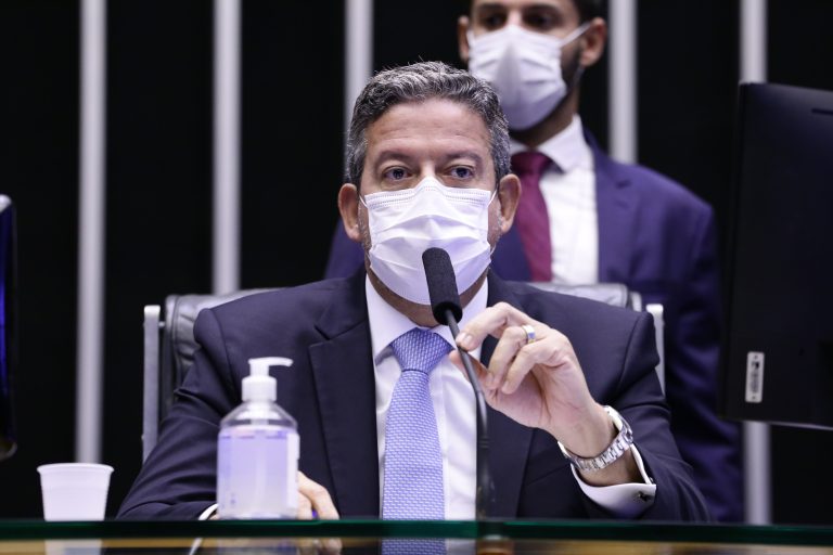 Arthur Lira critica ‘interferência indevida’ do STF no Congresso
