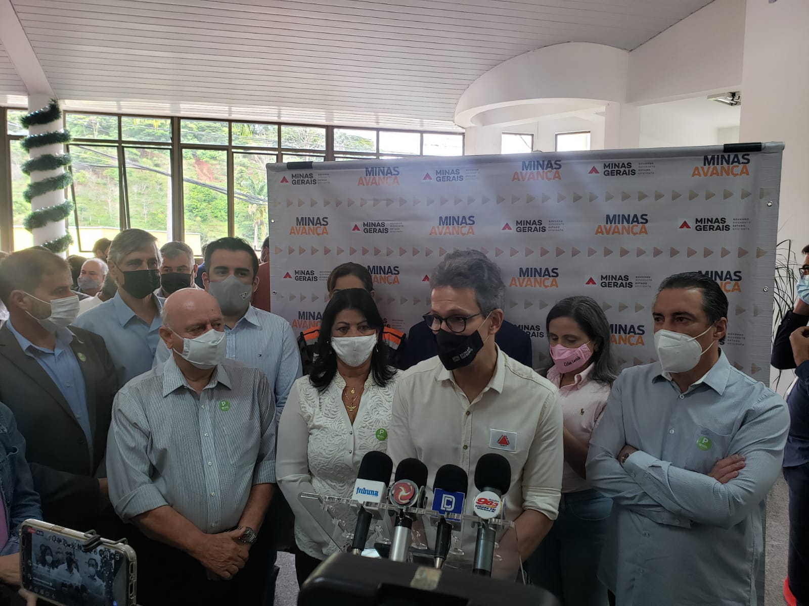Veja Vídeo da Coletiva: Governador Romeu Zema cumpriu agenda de trabalho nesta quinta (09) em  Manhuaçu