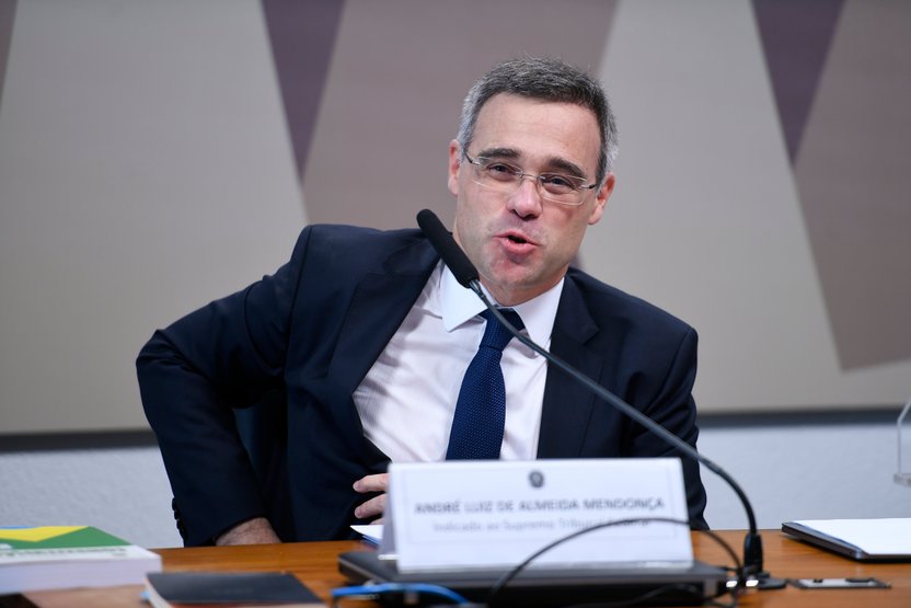 Urgente: CCJ do Senado aprova André Mendonça para ministro do STF