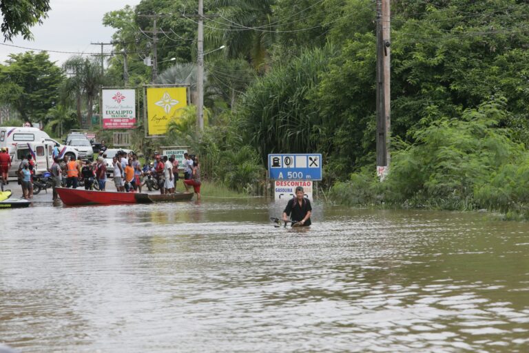 Tempestade na Bahia chegará a Minas Gerais, São Paulo e Rio de Janeiro, até Ano Novo