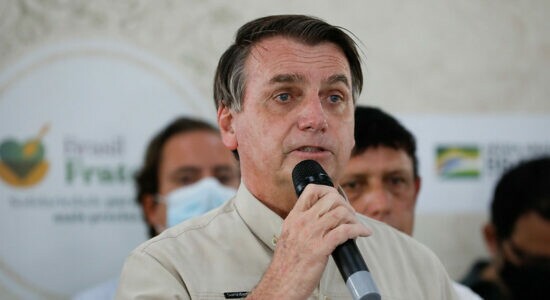 VÍDEO: Bolsonaro afirma que a esquerda se utiliza da“destruição de valores familiares” para alcançar o poder