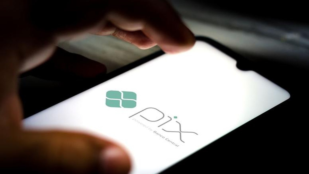 Pix gera economia para usuários e grandes bancos do país deixam de arrecadar R$ 1,5 bilhão  em 2021