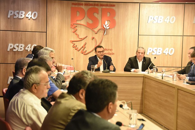 Impasse na federação entre PT e PSB