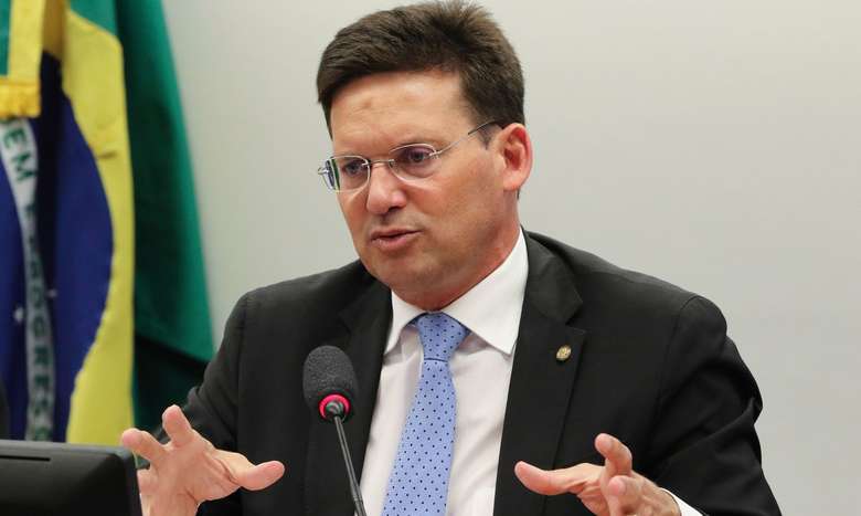 Auxílio Brasil injetará mais de R$ 90 bilhões na economia