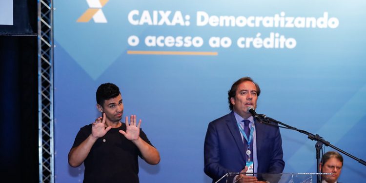 Caixa ofertará microcrédito de até R$ 3 mil para MEIs, informais e negativados