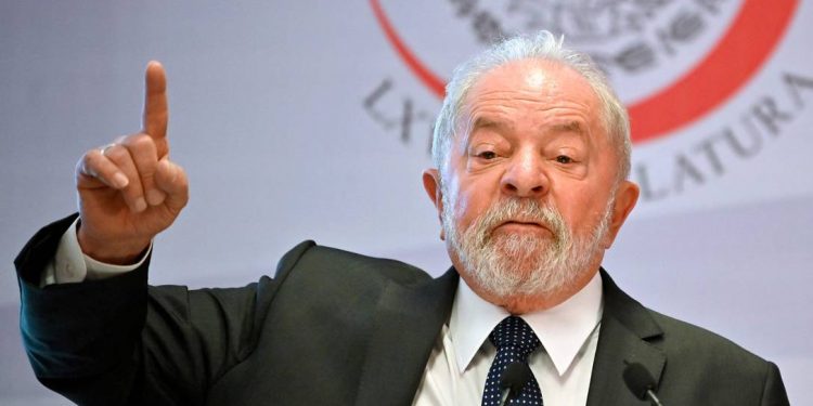 Lula: “Eu às vezes fico imaginando que Deus é petista”