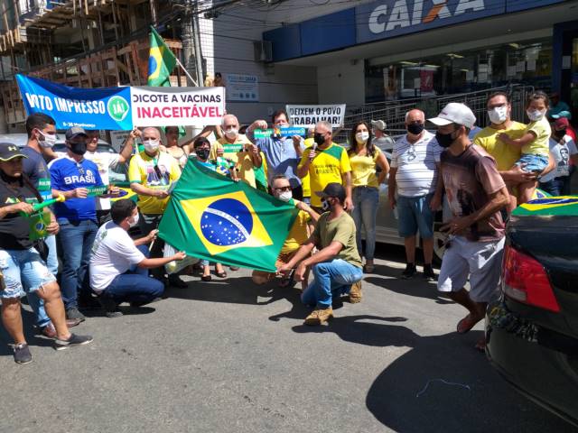 Movimento PRO-BOLSONARO em Manhuaçu: “Mais do que nunca o Brasil precisa de Você”