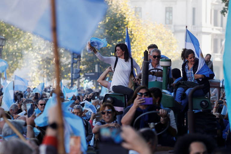 Trabalhadores rurais da Argentina fazem protesto contra governo peronista de centro-esquerda 