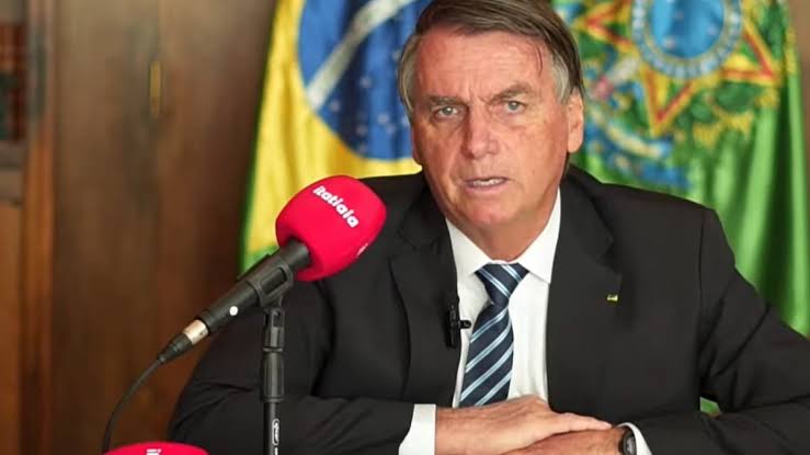 “Se for culpado, vai pagar”, diz Bolsonaro sobre prisão de Milton Ribeiro