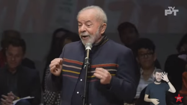 Lula diz que PT “de vez em quando” vaia Hino Nacional