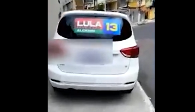 Carros a serviço do TRE-RJ são flagrados com adesivos da campanha de Lula; Veja Vídeo