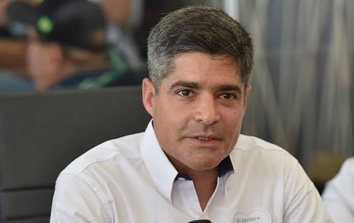 ACM Neto instrui prefeitos e deputados aliados a votarem em Bolsonaro
