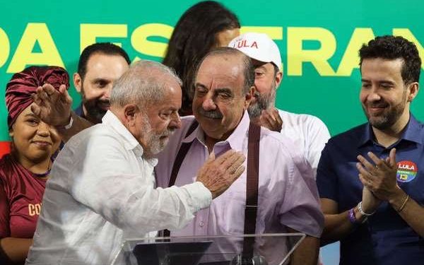 Lula se nega a apresentar nomes de ministros: “Se eu apresentar um, eu perco dez”