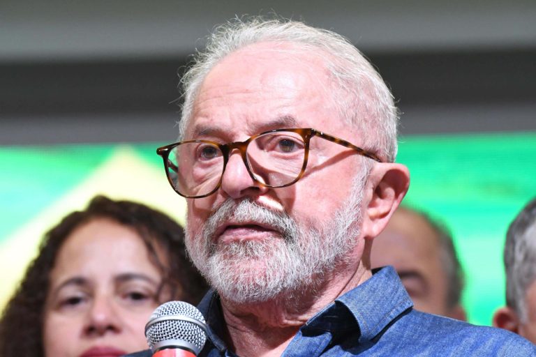 Depois da eleição de Lula, imprensa começa a chamar ‘orçamento secreto’ de ‘emendas de relator’