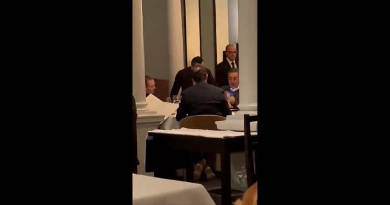 Barroso é visto com Cristiano Zanin, advogado de Lula, em restaurante nos EUA; ASSISTA