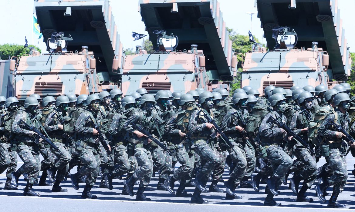 Troca de comando no Exército entra em vigor somente na próxima sexta-feira(30)