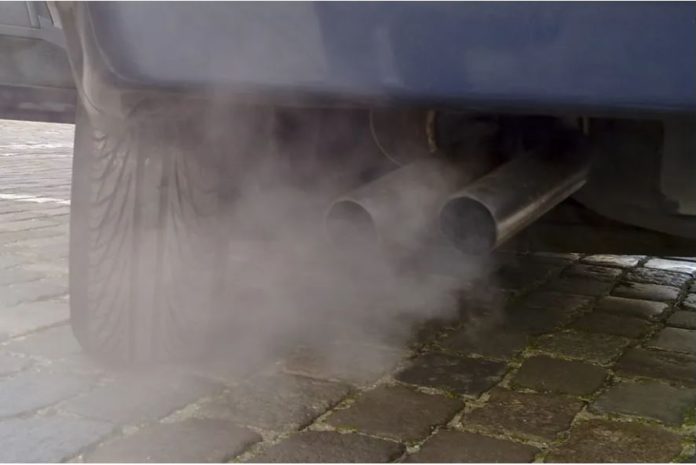 Europa desiste de banir carros a combustão em 2035 por pressão da Alemanha