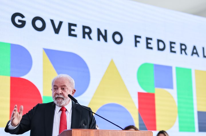 Desemprego aumenta durante o governo Lula