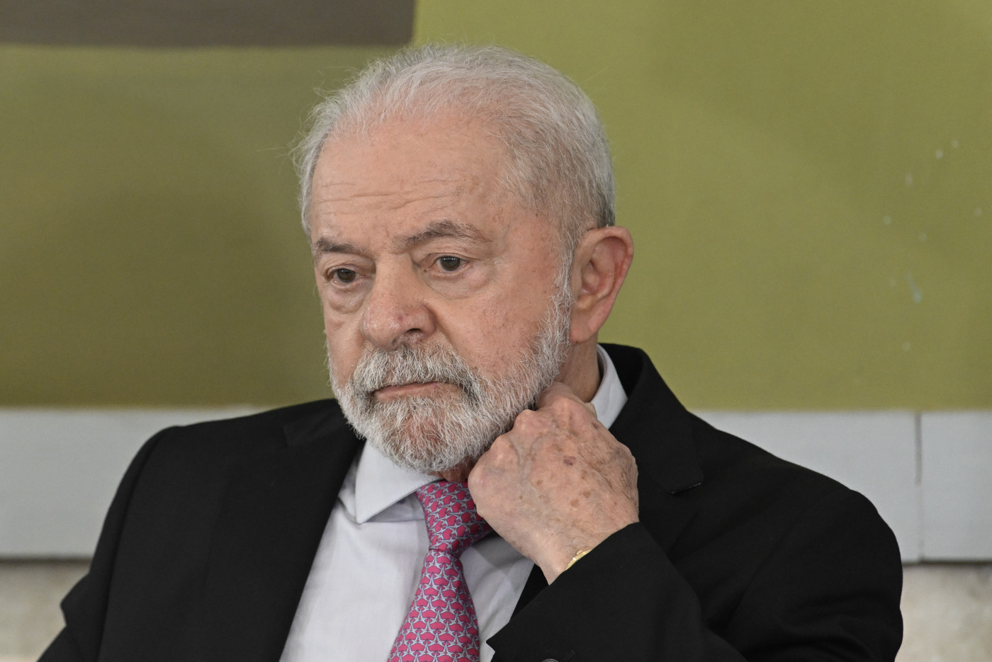 Governo Lula começa com inflação