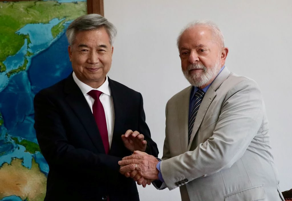 Lula recebe representante do Partido Comunista Chinês