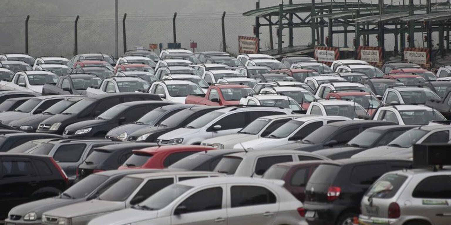 Projeto Lei quer proibir revenda de carros comprados por venda direta; entenda