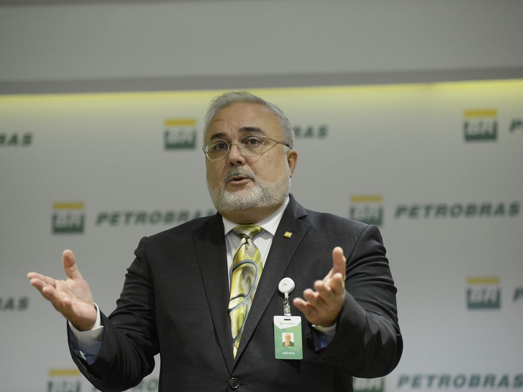 Petrobras tem queda de 42% no lucro líquido em comparação a 2022