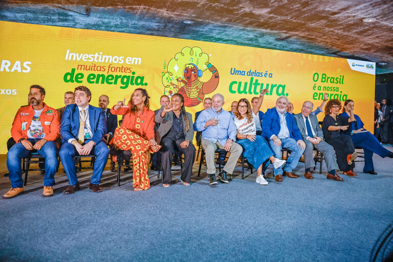Petrobras anuncia mais R$ 250 milhões em ‘projetos culturais’