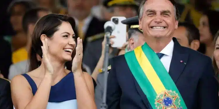 Bolsonaro faz aniversário nesta quinta (21) e é homenageado nas redes sociais; VEJA