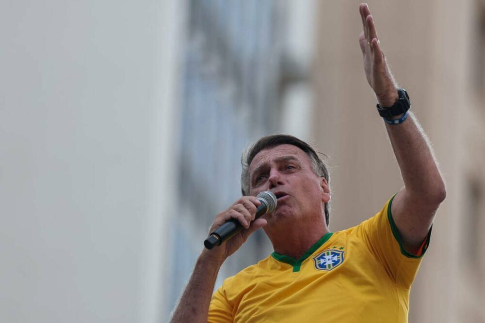 Polícia Federal indiciou o ex-presidente Jair Bolsonaro e mais 16 pessoas