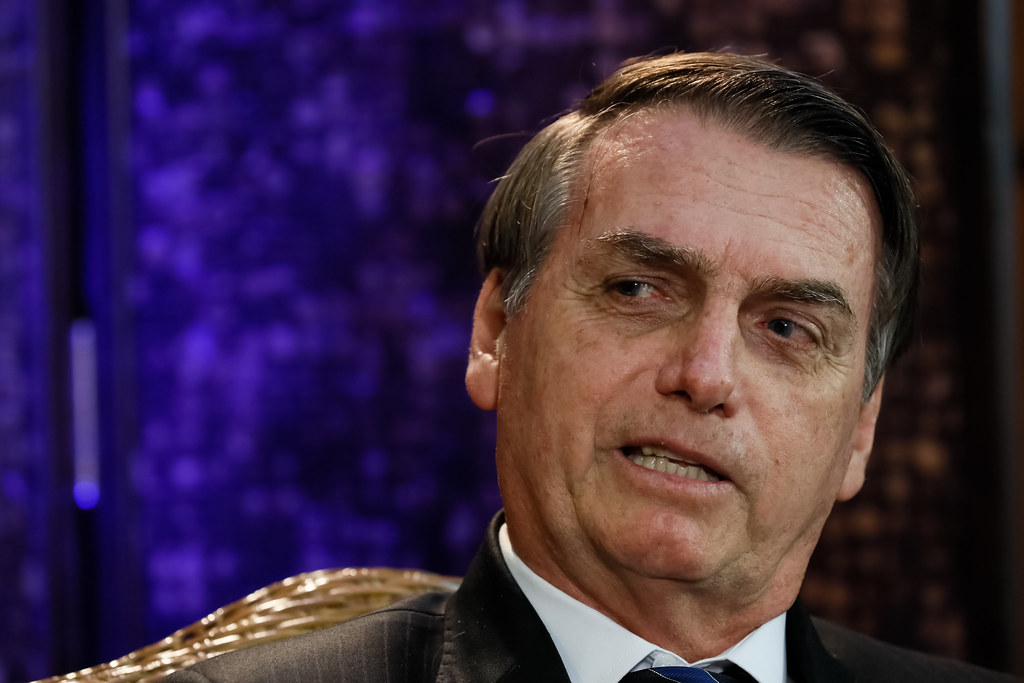 “Nós voltaremos e nós não desistiremos do nosso Brasil”, diz Bolsonaro 