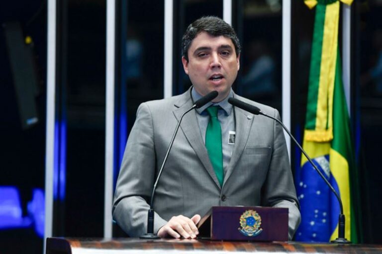 Justiça de SP afasta presidente do Conselho da Petrobras do cargo