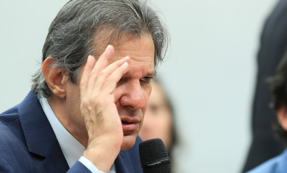 “O Brasil é uma encrenca, um negócio difícil de administrar”, segundo Haddad