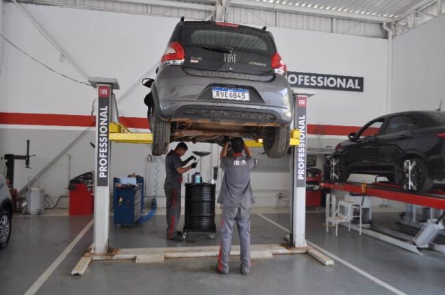 Como escolher uma oficina de confiança para fazer o reparo do seu carro?