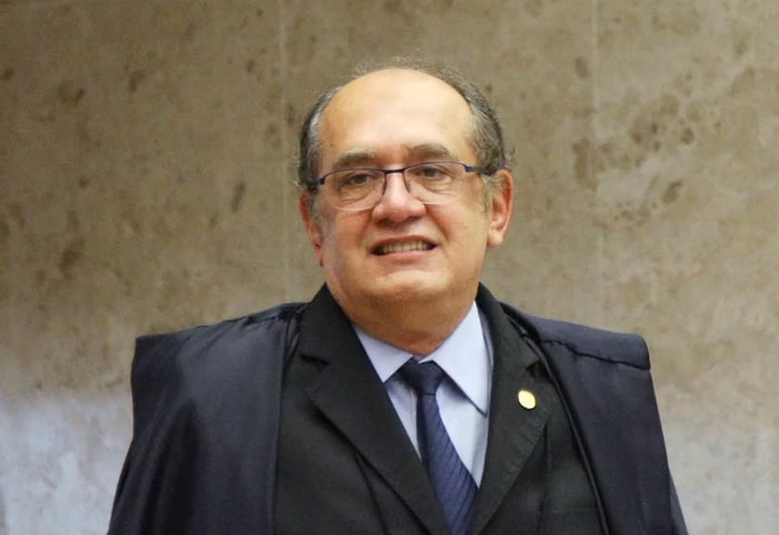 “Enfia essa pergunta na bunda”, diz Gilmar Mendes a repórter