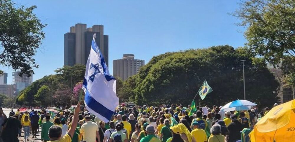Atos em diversos Estados: “em defesa da liberdade”